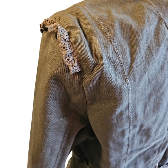 Lani Army Green 100% Cotton Lace Trim Cropped Pirate Jacket, Brass Studs Size M - Picture 8 of 11